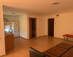 Vanzare apartament 3 camere, cu garaj in Floresti, zona Eroilor