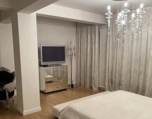 Appartement 4 chambres à vendre dans Cluj-napoca, zone Andrei Muresanu