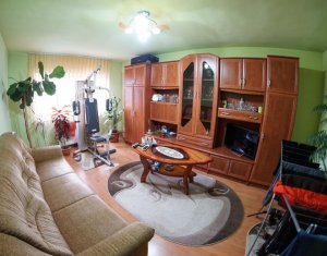 Apartament 3 camere 68 mp, decomandat, finisat, zona centrala, Apahida