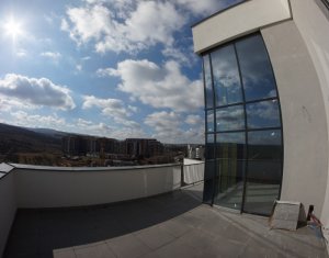 Un veritabil penthouse, extrem de spatios si luminos, terasa proprie 38 mp !! 