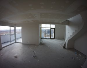 Un veritabil penthouse, extrem de spatios si luminos, terasa proprie 38 mp !! 