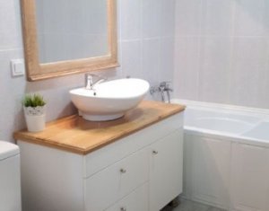 SuperOferta! Apartament de 3 camere, zona Edgar Quinet, terasa, parcare