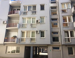 Appartement 3 chambres à vendre dans Cluj-napoca, zone Centru