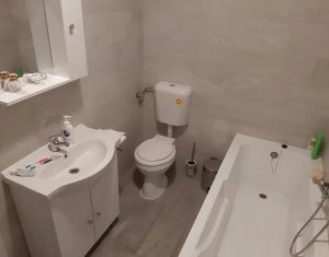 Apartament 3 camere 63 mp, decomandat, finisat, zona Iris