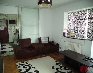 Apartament cu 3 camere, cartier Manastur