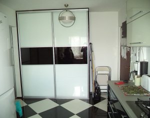 Appartement 3 chambres à vendre dans Cluj-napoca, zone Manastur