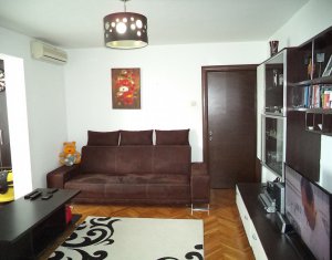 Apartament cu 3 camere, cartier Manastur