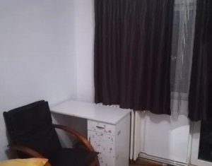 Apartament cu 3 camere, decomandat, Aurel Vlaicu