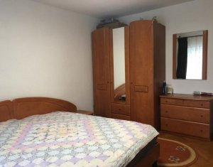 Apartament cu 3 camere, decomandat, Aurel Vlaicu