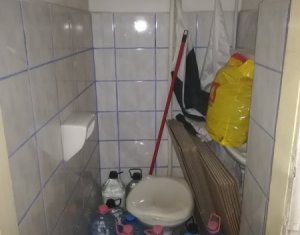 Apartament 4 camere, zona centrala, cladire interbelica