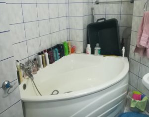 Apartament 4 camere, zona centrala, cladire interbelica