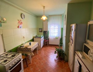 Apartament 3 camere, decomandat, 2 balcoane in Baciu