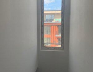 Apartament 2 camere, 2 niveluri, 54 mp, terasa 17 mp, parcare subterana, Centru