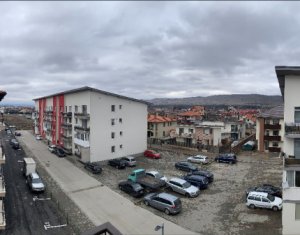 Vanzare apartament 2 camere, decomandat, zona Dumitru Mocanu