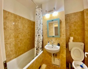 Apartment 1 rooms for sale in Cluj-napoca, zone Intre Lacuri