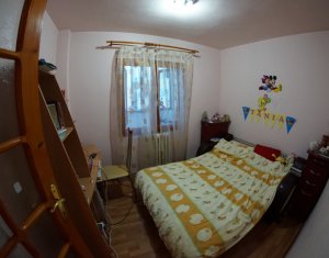 Appartement 4 chambres à vendre dans Cluj-napoca, zone Marasti