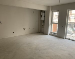 Vanzare apartament 3 camere, 2 bai, situat in Floresti, zona Eroilor