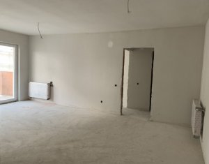 Vanzare apartament 3 camere, 2 bai, situat in Floresti, zona Eroilor