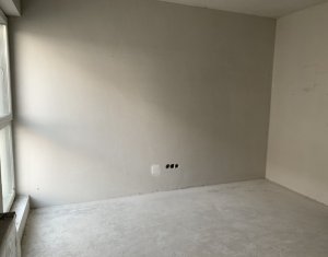 Vanzare apartament 3 camere, 2 bai, situat in Floresti, zona Eroilor