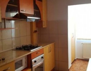 Apartament cu 4 camere, decomandat 80 mp, 2 bai, etaj 2 din 8, garaj, Marasti