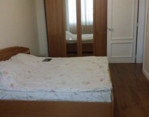 Apartament 3 camere 74 mp, garaj, In spate la Vivo