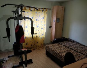 Appartement 4 chambres à vendre dans Cluj-napoca, zone Marasti