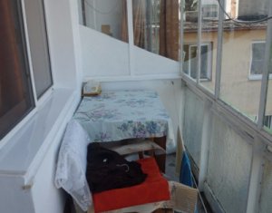 GRUIA - Apartament 2 camere decomandat, boxa 10 mp + garaj, zona stadion CFR