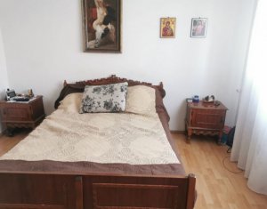 Apartament 3 camere, confort sporit, zona Bucuresti, 77mp utili, parcare si beci