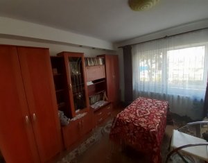 CENTRU - Apartament 3 camere, 76 mp, decomandat, 2 bai