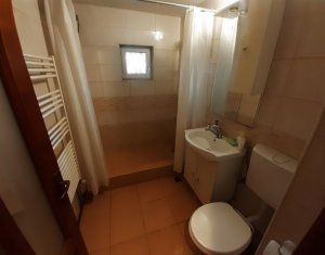 CENTRU - Apartament 3 camere, 76 mp, decomandat, 2 bai