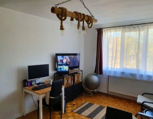 Apartament cu 3 camere 48 mp etaj 3 din 4 zona Garii