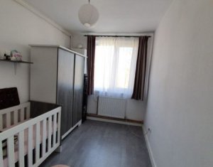 Apartament cu 3 camere 48 mp etaj 3 din 4 zona Garii