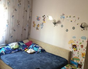 Vanzare apartament 3 camere, situat in Floresti, zona Sub Cetate