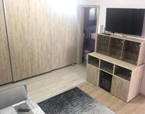 Vanzare apartament 3 camere, situat in Floresti, zona Sub Cetate