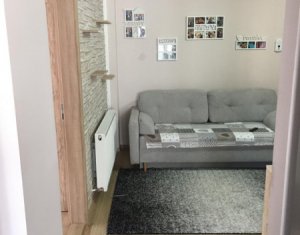 Vanzare apartament 3 camere, situat in Floresti, zona Sub Cetate