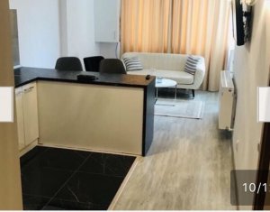 Apartament cu 2 camere, balcon, Centru, zona Traian