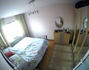 Appartement 4 chambres à vendre dans Cluj-napoca, zone Manastur