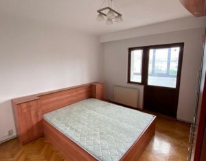 Apartment 3 rooms for sale in Cluj-napoca, zone Intre Lacuri