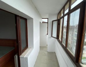 Apartment 3 rooms for sale in Cluj-napoca, zone Intre Lacuri