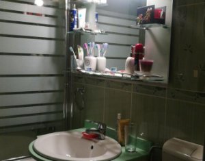 Apartament 3 camere, 70 mp, parcare, zona McDonalds, Manastur