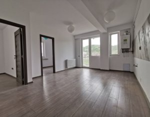 Vanzare apartament 3 camere, situat in Floresti, zona Terra