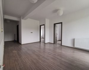 Vanzare apartament 3 camere, situat in Floresti, zona Terra