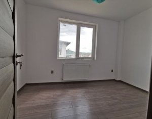 Appartement 3 chambres à vendre dans Floresti