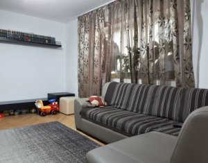 Apartament de vanzare, 3 camere, 67 mp, etaj intermediar, Gheorgheni