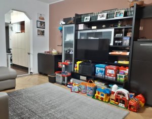 Apartament de vanzare, 3 camere, 67 mp, etaj intermediar, Gheorgheni