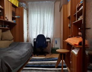 Apartament de vanzare, 3 camere, 67 mp, etaj intermediar, Gheorgheni