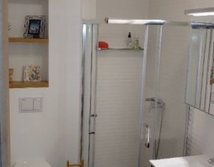 Appartement 3 chambres à vendre dans Cluj-napoca, zone Centru