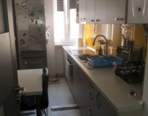 Appartement 3 chambres à vendre dans Cluj-napoca, zone Gara