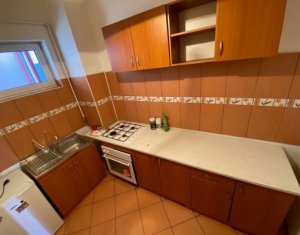 Apartament 1 camera, 42 mp, balcon 9 mp, etaj 2 din 3 Centru