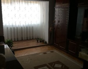 Apartament cu 3 camere decomandate, 2 bai, etaj intermediar, Marasti